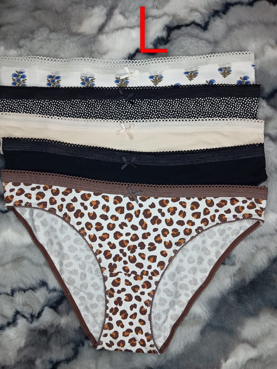 Pack of 5 Pcs Women’s Lace Cotton Mid Waist Hipster Full Back Coverage Panty (Free Delivery)