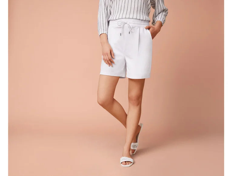 Womens Shorts with side pockets, fake back pockets, elastic waistband and drawstring pleats