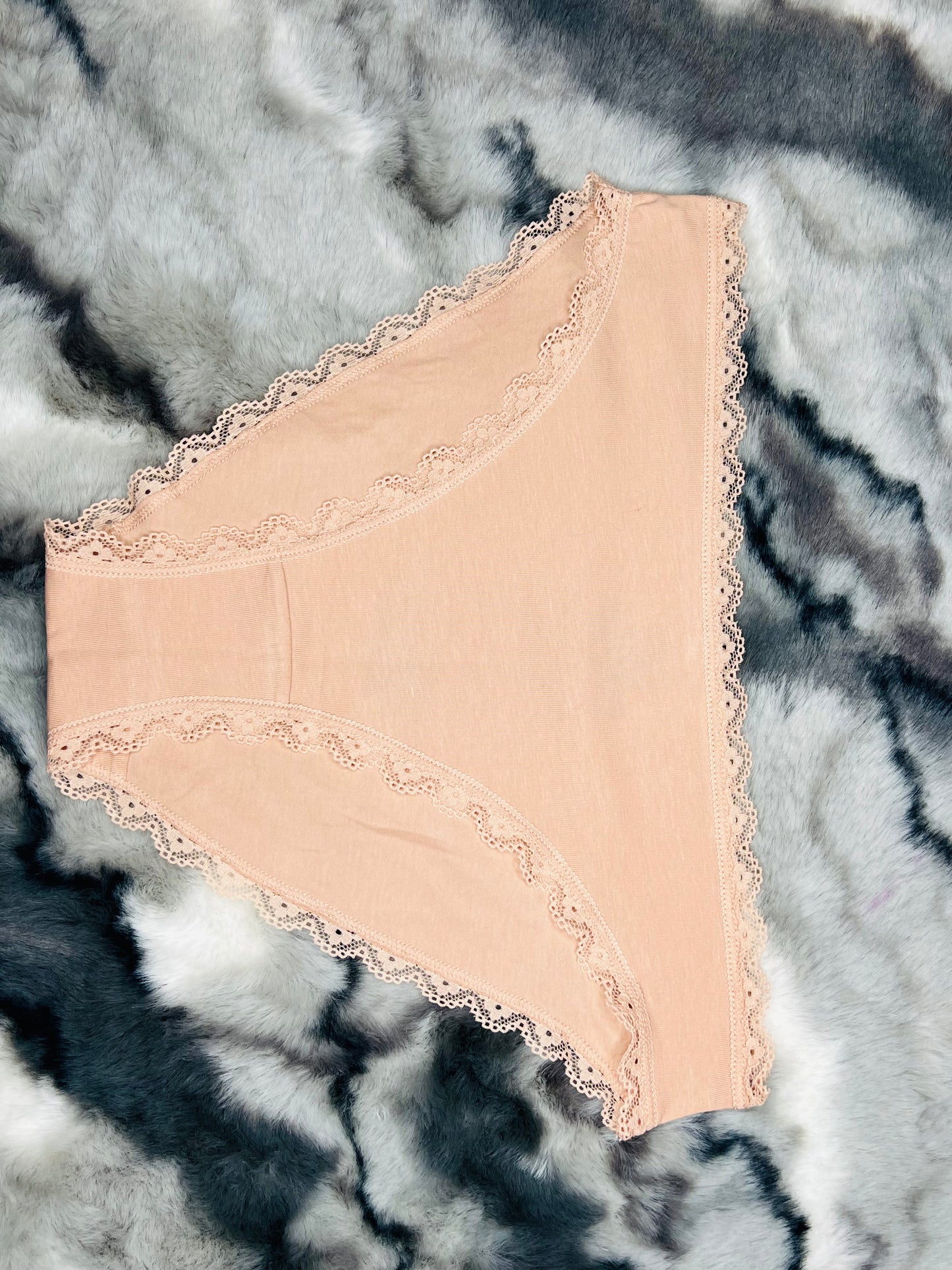 7 pcas Pack Ladies Premium Cotton Lace Brief Panty (Original ALLDI Band)