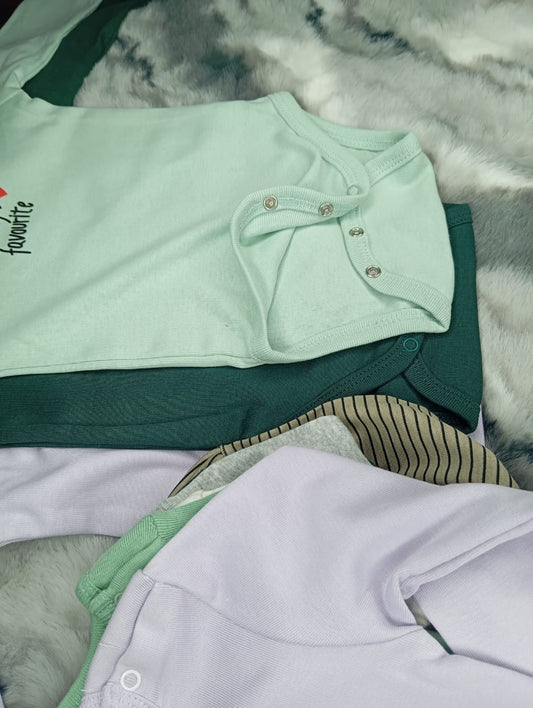 5Pcs Full Sleeve  Assorted Baby Keeper Unisex Color