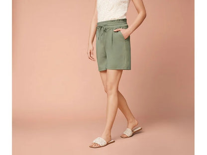 Womens Shorts with side pockets, fake back pockets, elastic waistband and drawstring pleats